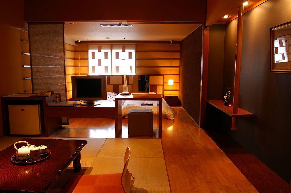 Hotel Ichiei Osaka Eksteriør billede